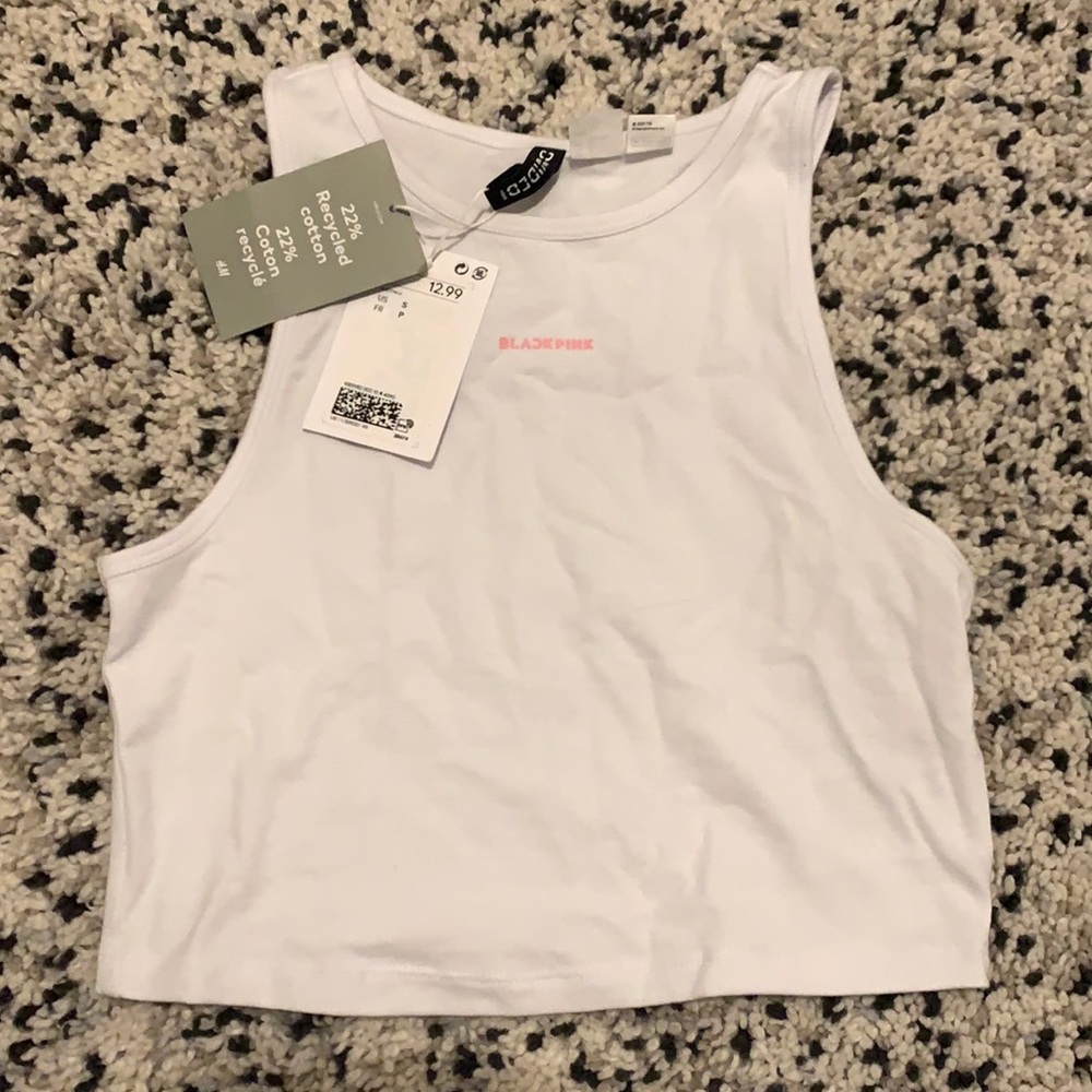 white blackpink cropped tank